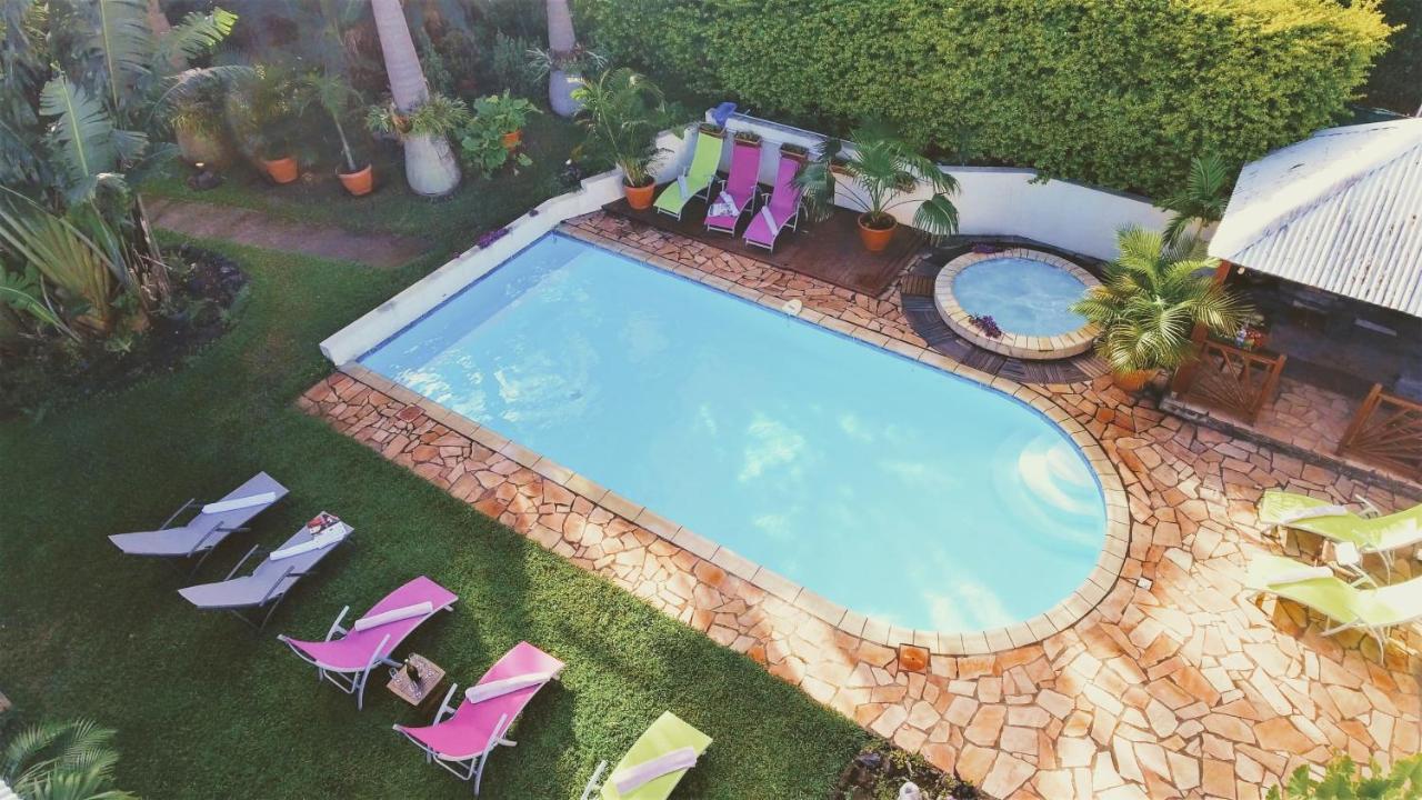 Villa arbre du voyageur, 4 étoiles et 4 clévacances Noël Extérieur photo